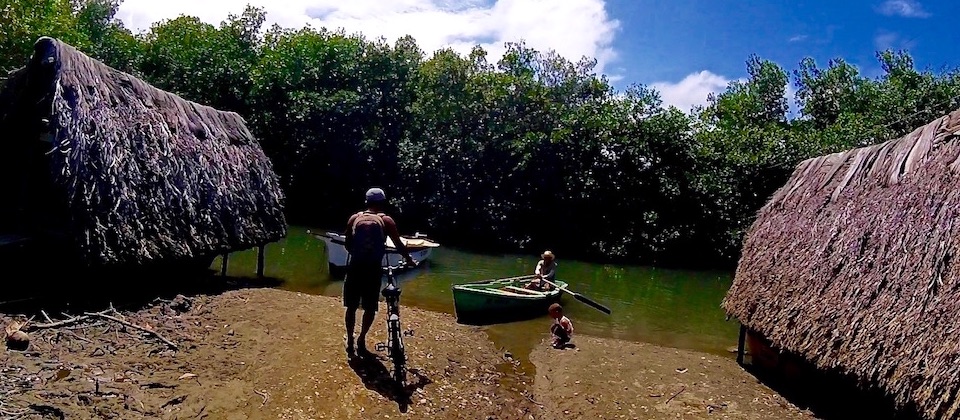 Baracoa Cuba cicloturismo Boca de Miel