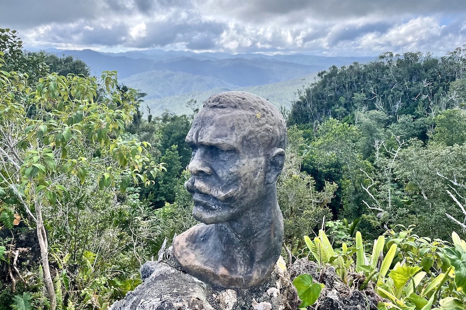 El Yunque Summit • Antonio Maceo Bronze Sculpture • Baracoa Cuba