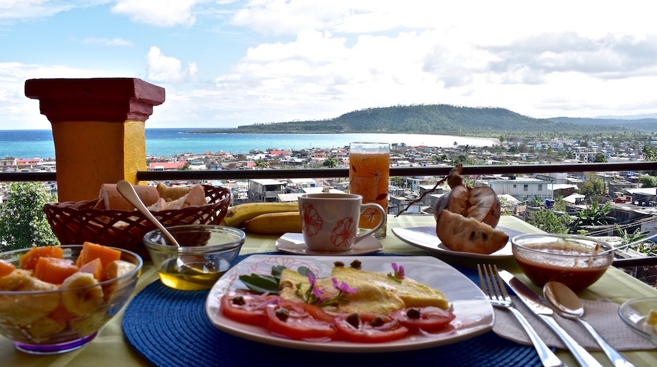 Breakfast • Desayuno • Petit déjeuner • Villa Paradiso Baracoa Cuba